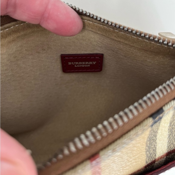 Burberry Haymarket small bag - Picture 6 of 10